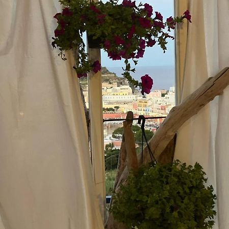 Villa Isabella פונזה מראה חיצוני תמונה
