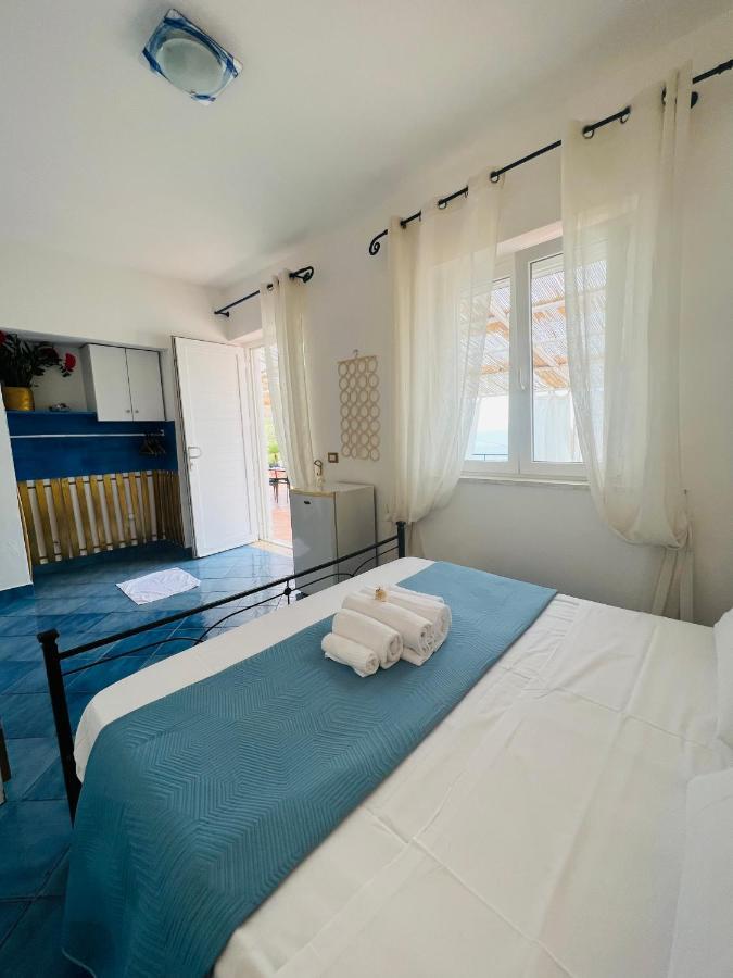 Villa Isabella פונזה מראה חיצוני תמונה